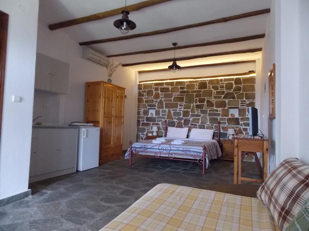 Helios Land Apartman Néosz Marmarász Kültér fotó