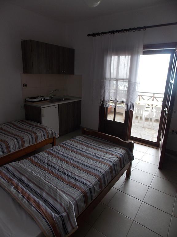 Helios Land Apartman Néosz Marmarász Kültér fotó